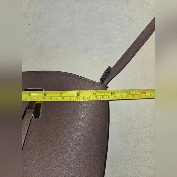 Dusty lavender Crossbody Bag with Gold Accent - Women - Picture 11 of 12